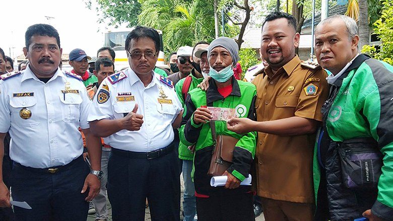 Pemkab Gresik Salurkan Bansos, Subsisi BBM, Hingga Tiket Kapal