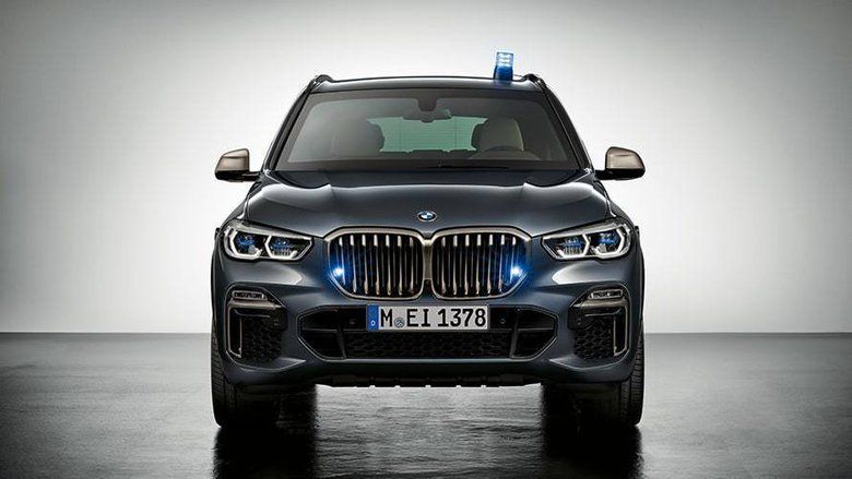 BMW Kenalkan Mobil SUV Antipeluru AK-47