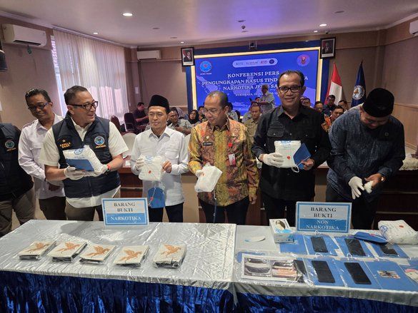 Petani asal Jombang dan Pengepul Gabah asal Bangkalan Ditangkap BNN