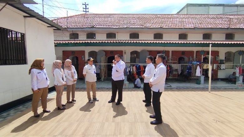 Kunjungi Lapas Mojokerto, BNN Tertarik Program Pembinaan Wabin