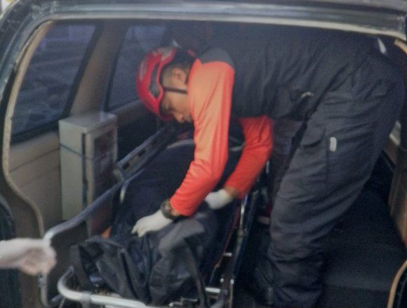 Pengendara RX King Tewas Tabrak Trotoar di Surabaya