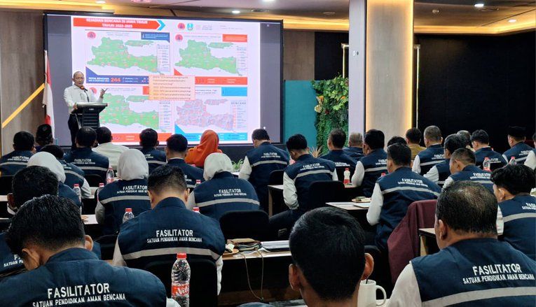 BPBD Jatim Perkuat Budaya Tanggap Bencana di Sekolah, Guru SMA hingga MA Disiapkan Jadi Fasilitator SPAB