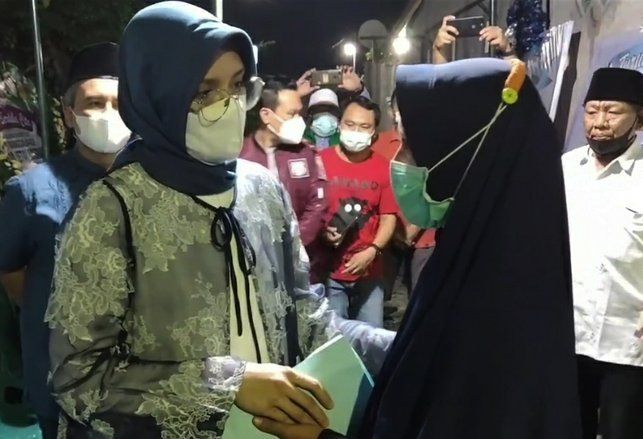 Datangi Rumah Korban KRI Nanggala, Bupati Probolinggo: Serda Eta Misnari Putra Terbaik Bangsa