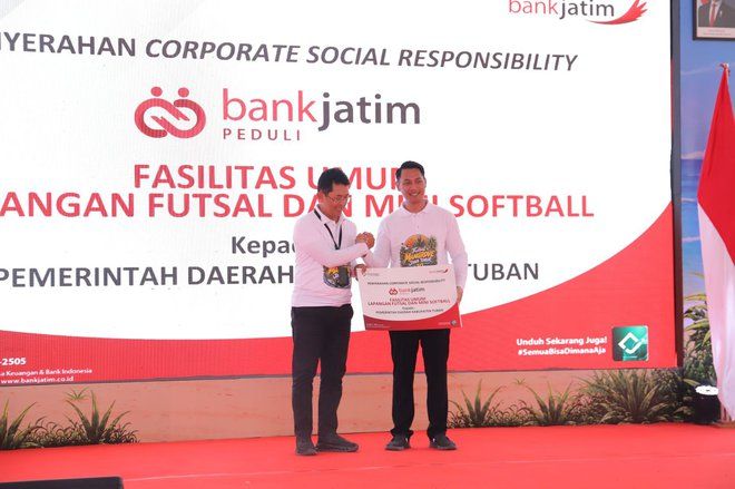 Pemkab Tuban Perkuat Pembinaan Atlet, Bank Jatim Bangun Lapangan Futsal dan Mini Softball