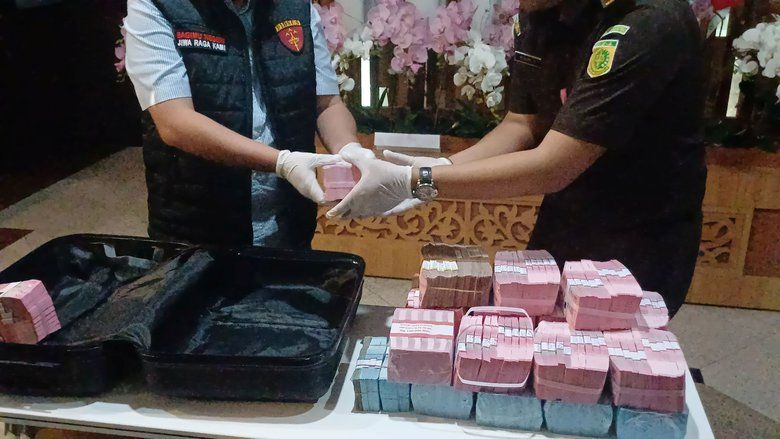 Berkas Perkara 3 Tersangka Pungli Dinas ESDM Jatim Belum Dilimpahkan, Ini Alasannya