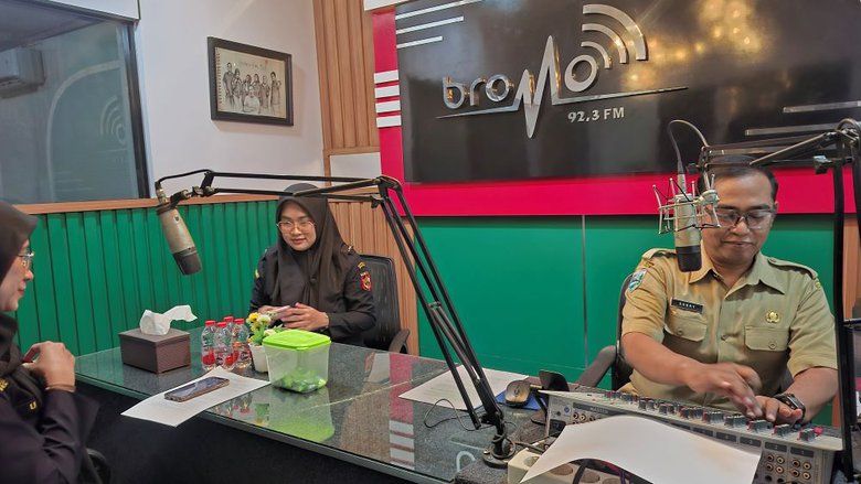 Waspada! Bea Cukai Probolinggo Ungkap Modus Penipuan Siber dan Ciri Rokok Ilegal