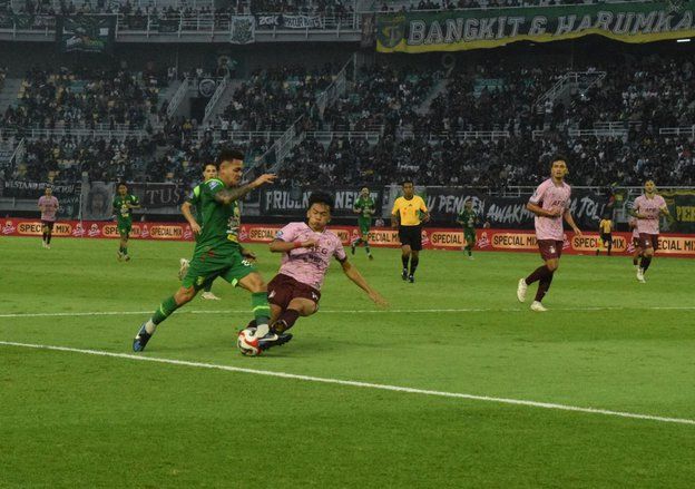 Bernardo Tavares Puas Persebaya Tutup Musim dengan Pesta Gol atas Persik