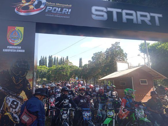 Bharata 9 Meriah, 1.300 Off-Roader Taklukkan Trek Ekstrem Lereng Argopuro di Jember