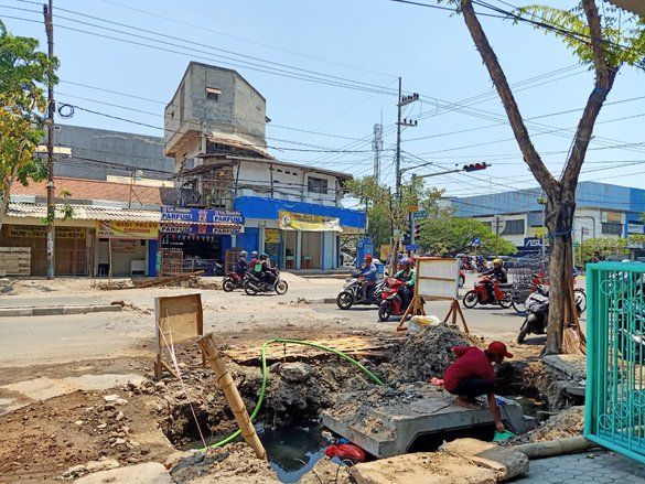 Pemkot Surabaya Janji Tuntaskan Pembangunan <em>Box Culvert</em> di Bratang