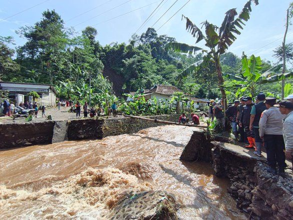 Begini Cerita Korban Banjir Bandang yang Menerjang Lereng Argopuro Probolinggo