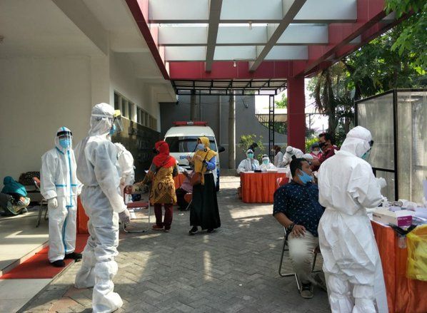 Tes Swab di Surabaya Tembus&nbsp;215.869 Spesimen