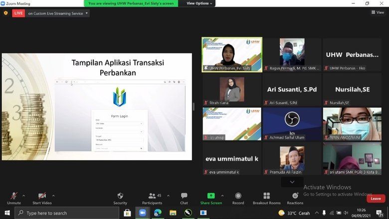 Guru SMK se-Surabaya Antusias Ikut Workshop Pembelajaran Digital Perbankan