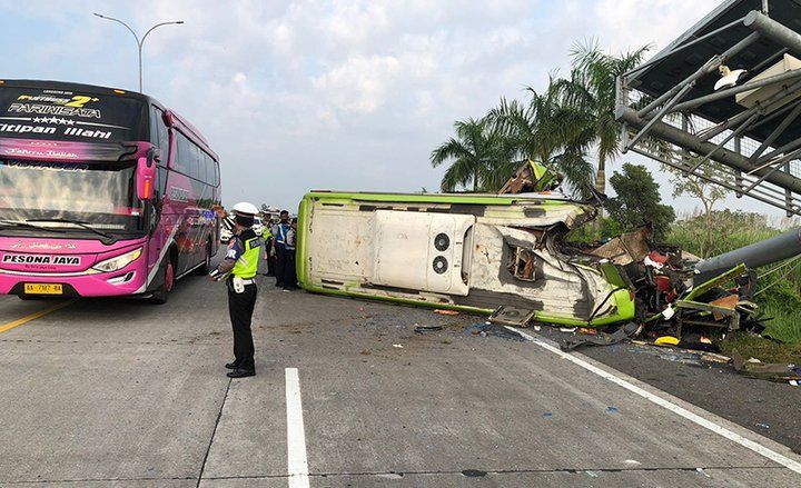 Penanganan Korban Kecelakaan di Tol Sumo Mulai Dipindah ke RS BDH Surabaya
