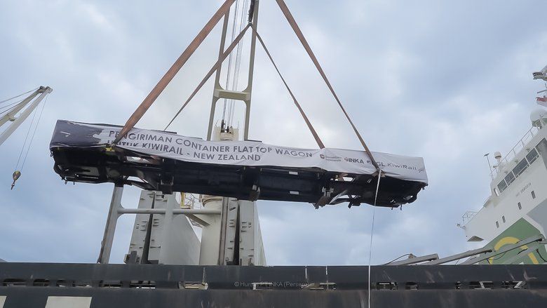 PT INKA Kembali Kirim Gerbong Kereta Barang ke Selandia Baru
