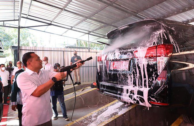 Entas Kemiskinan di Surabaya Lewat Padat Karya