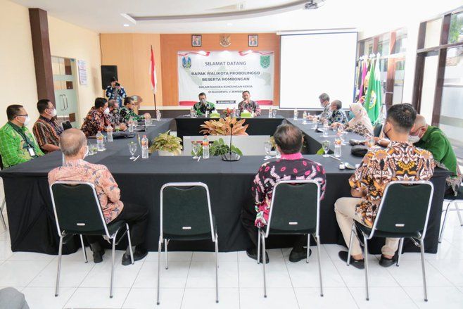 Dorong Integrasi Pariwisata dan Pembinaan Atlet Tapal Kuda, Pemkot Probolinggo ke Bakorwil Jember