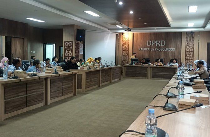 Minta Dibuatkan Perda, Disabilitas Probolinggo Datangi Kantor DPRD