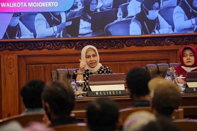 Tatap Muka dengan Ning Ita, Karyawan DLH Kota Mojokerto Curhat Soal SDM