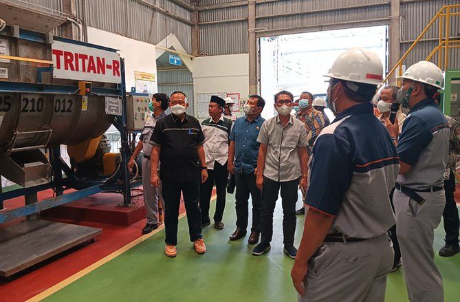 Ketua Komisi D DPRD Jatim: Pupuk Amina Gratis untuk Petani Sekitar Pabrik