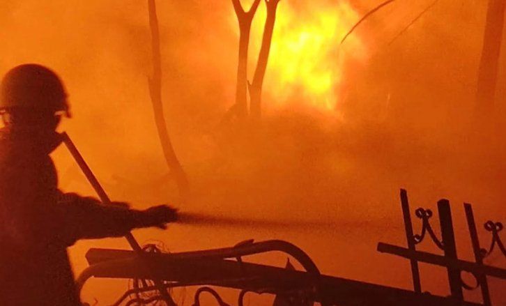 Gudang Rongsok Terbakar, Warga Jungke Magetan Berhamburan
