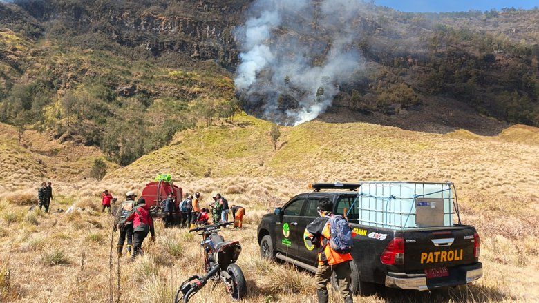 Kebakaran TNBTS Meluas hingga Dekati Puncak 29