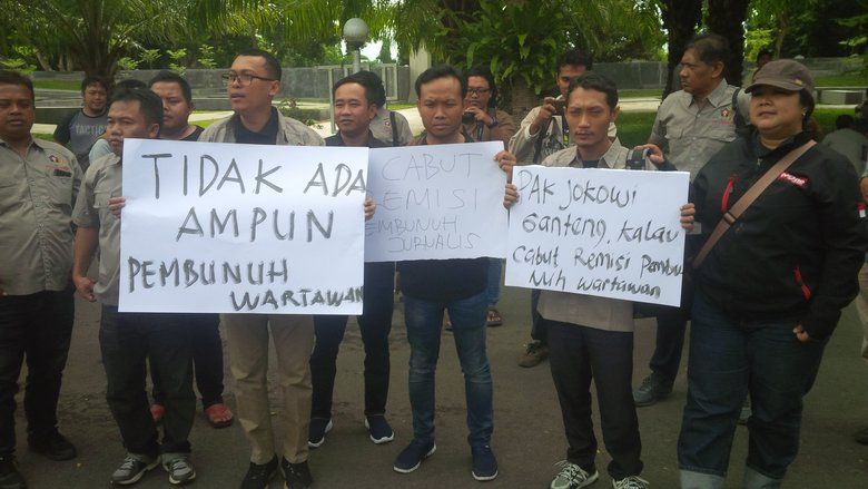 Aksi Jurnalis Protes Remisi Pembunuh Wartawan Bermunculan di Jatim
