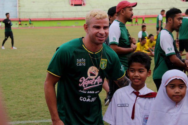 Amunisi Anyar Persebaya Gusur Gerbong Djajang Nurjaman