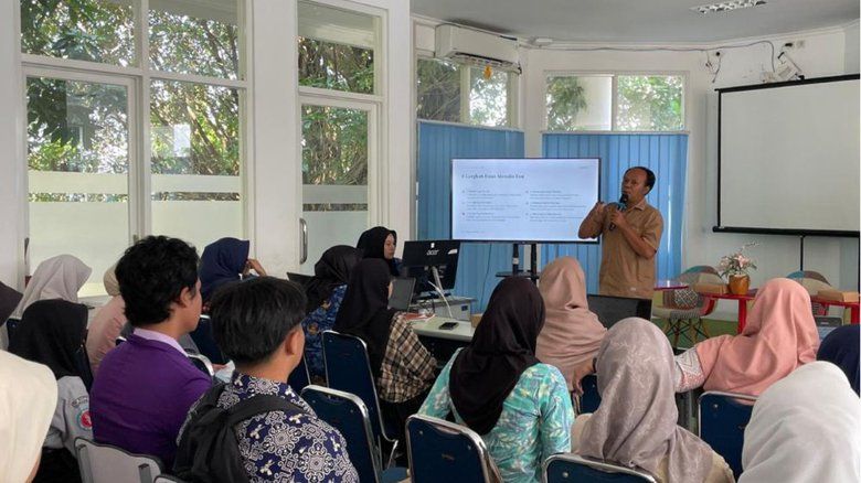 Disperpusarsip Madiun Cetak Penulis Pemula untuk Abadikan Budaya Lokal