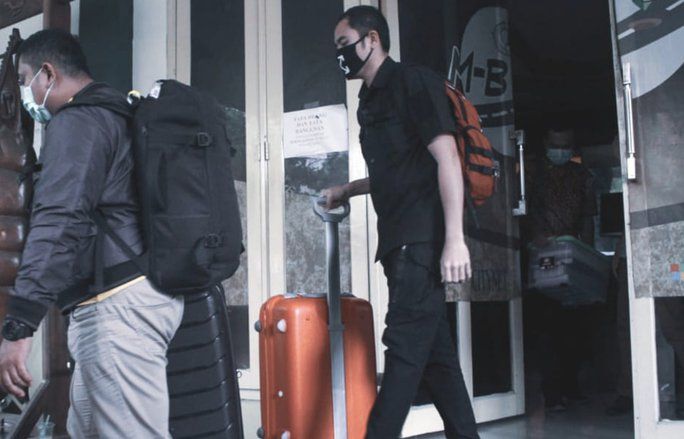 KPK Geledah Rumah Dinas Bupati Sidoarjo dan Kantor PU