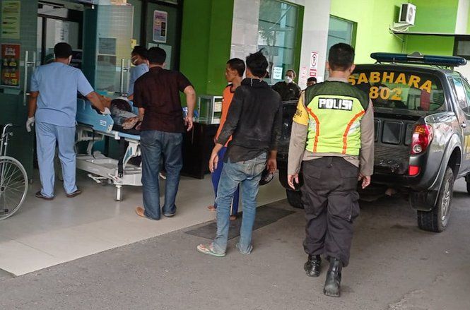 Diduga Sakit Hati, Pemuda di Mojokerto Nekat Tusuk Rekan Kerja