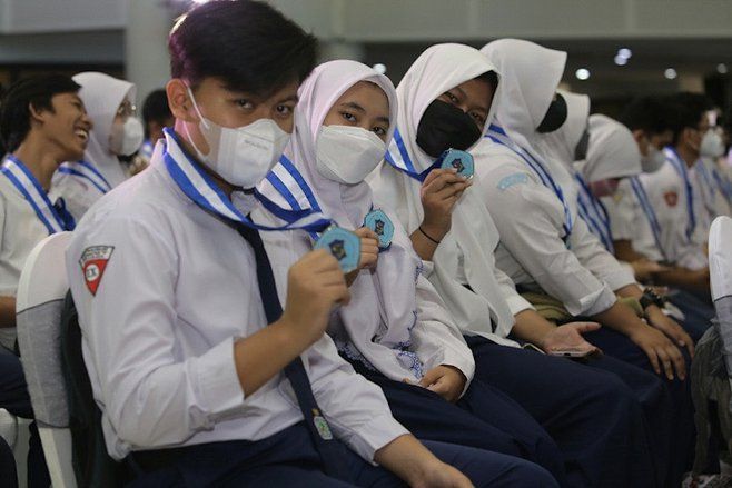 668 Pelajar Jenjang Formal dan Non Formal di Surabaya Ikuti Prosesi Purnawidya