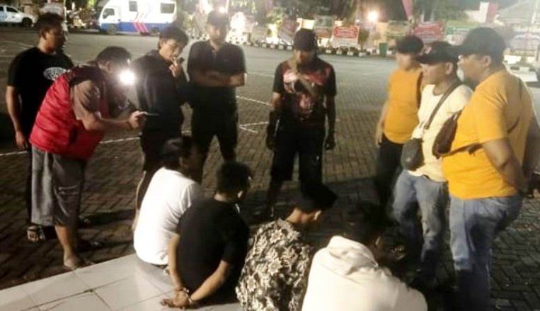 Remaja 16 Tahun Dibunuh Lima Orang Pemuda Usai Pesta Miras