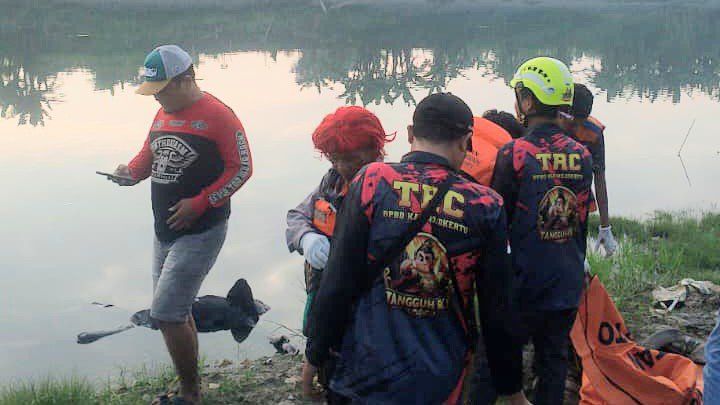 Jenazah Pria Mengapung di Sungai Brantas Mojokerto, Polisi Selidiki Identitas Korban