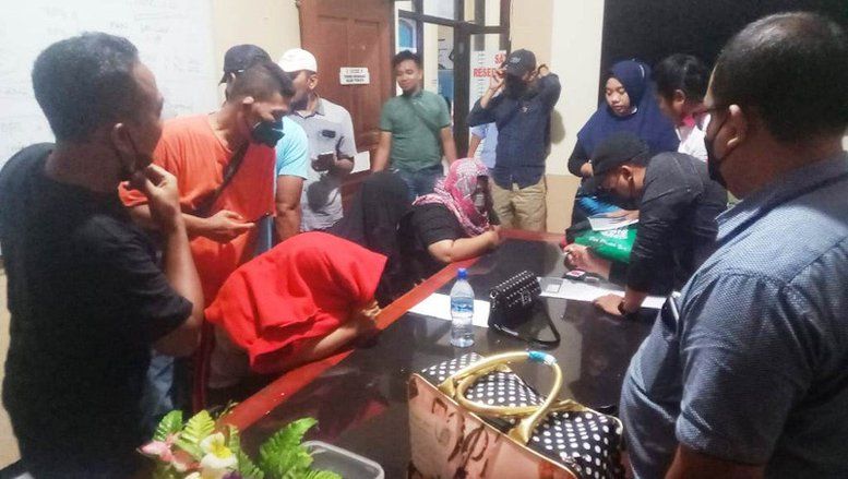 Bisnis Prostitusi Online di Situbondo Dibongkar Polisi, Tiga Wanita Asal Luar Kota Diamankan