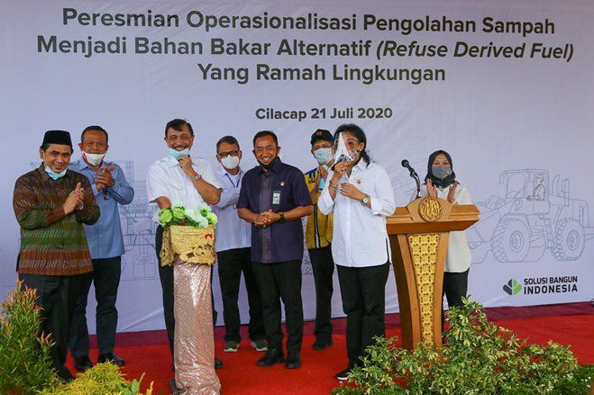 SIG Manfaatkan Sampah untuk Bahan Bakar Alternatif Pembuatan Semen