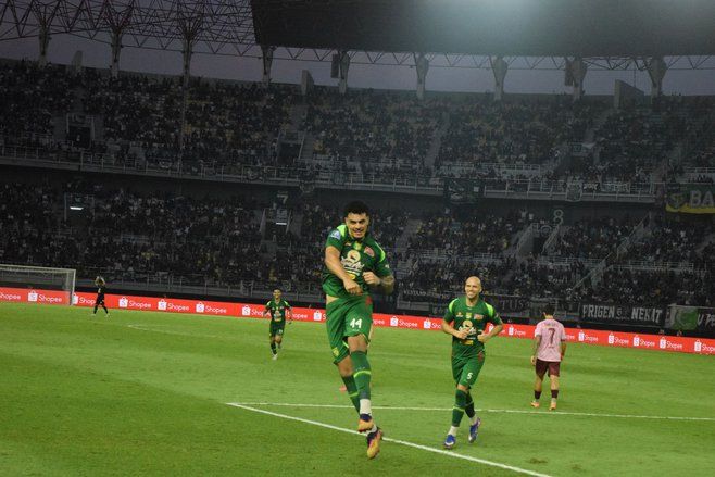 Persebaya Tumbangkan Persik Kediri 5 Gol Tanpa Balas di GBT