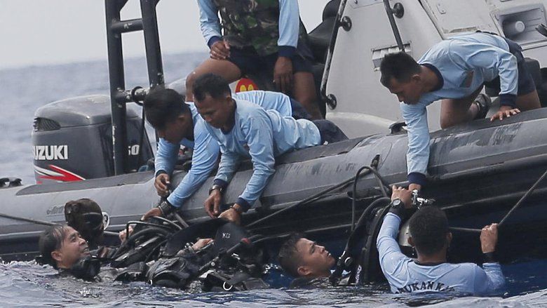 Bunyi 'Ping' Diduga Kotak Hitam Lion Air, 52 Pasukan Katak Terjun Menyelam