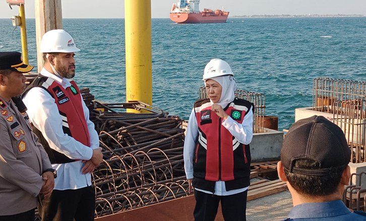 Gubernur Jatim Tinjau 2 Proyek Perluasan Pelabuhan Probolinggo, Senilai Rp 97,2 Miliar dan Rp 60 Miliar