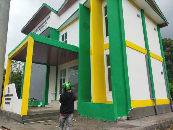 Belum Diresmikan, Gedung Balai Nikah KUA Kedungdung Sampang Sudah Rusak