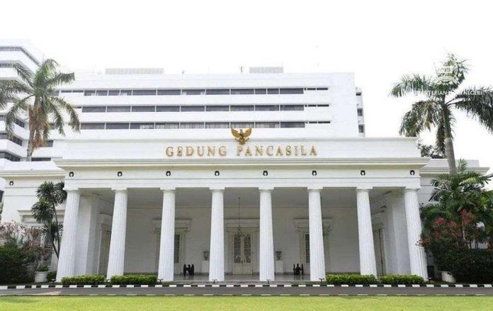 Di Balik Upacara Pancasila, Prabowo Kirim Sinyal Persatuan Elite?
