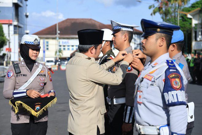 Libur Lebaran, Gus Fawait Optimistis Wisata Pantai Jember Diserbu Pengunjung