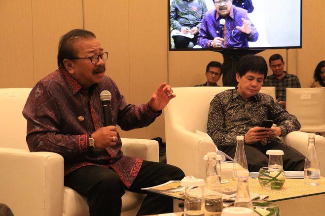 Korupsi di Jatim Libatkan DPRD, Pakde Minta Bantuan KPK