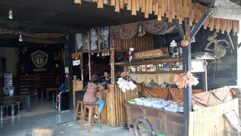 Diduga Mabuk, Siswi di Mojokerto Joget Menjadi Viral