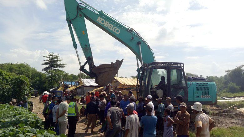 Masyarakat Mojokerto Tolak Tambang Galian C di Lahan Persawahan