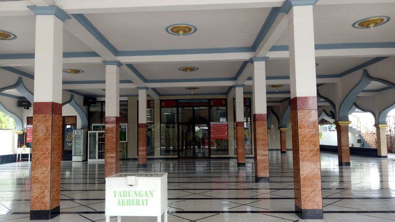 Banyak Jemaah Luar Kota, Masjid di Mojokerto Tiadakan Salat Jumat
