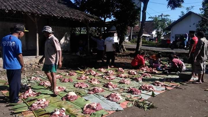 Patongan Tompo’an, Tradisi Menabung Beli Sapi untuk Hidangan Lebaran