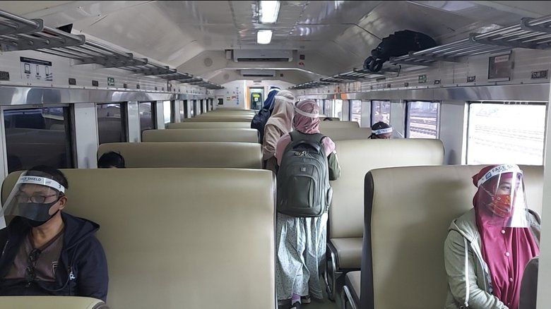 KA Turangga dan KA Kertajaya Tujuan Jakarta dan Bandung Dioperasikan