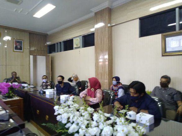 Diduga Ada Manipulasi Data PPDB, Wali Murid di Jember Wadul ke DPRD