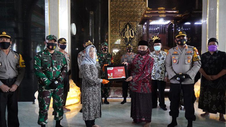 Ning Ita bersama Forkopimda Resmikan Tiga Rumah Ibadah Tangguh