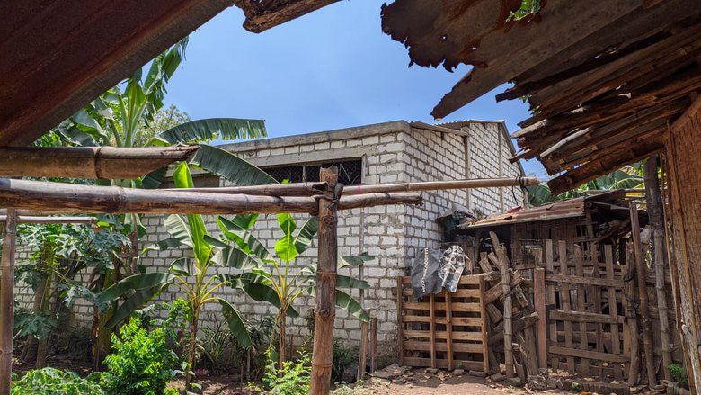 Warga Mojokerto Keluhkan Bau Menyengat Pabrik Peralatan Dapur Berbahan Logam